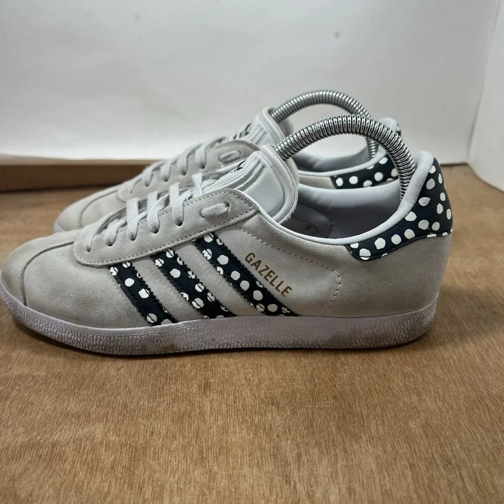 adidas Gazelle Originals Suede Women Size 7 Beige Black Spots